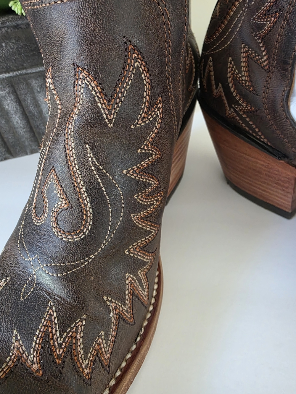 Ariat Dixon Western Booties Women's 8.5 Brown Leather Snip Toe Cowboy Boots - Picture 12 of 13